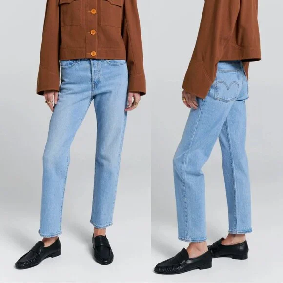 Levi's Wedgie Straight Jeans in Fully Baked Wash - Picture 1 of 10